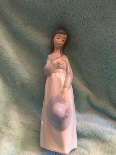 Nao lladro ornament girl - lladro,
