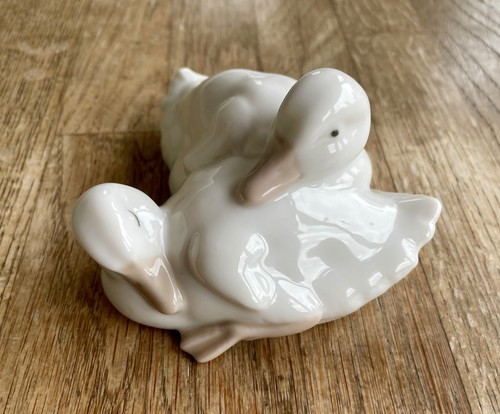 Lladro nao vintage porcelain - nao,