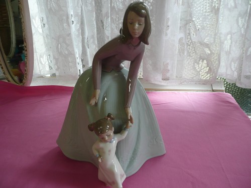 Nao lladro first - first, steps