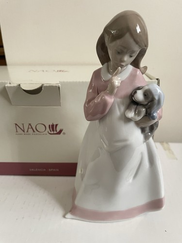 Nao lladro and now - lladro, bed