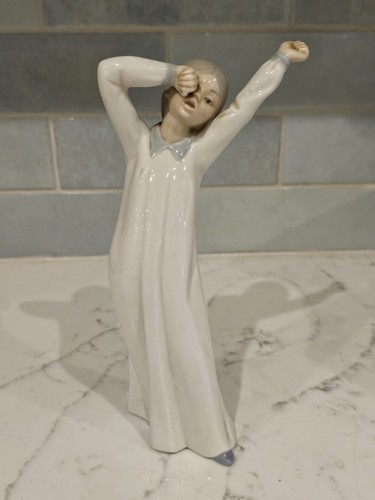 Lladro nao porcelain - porcelain, figure