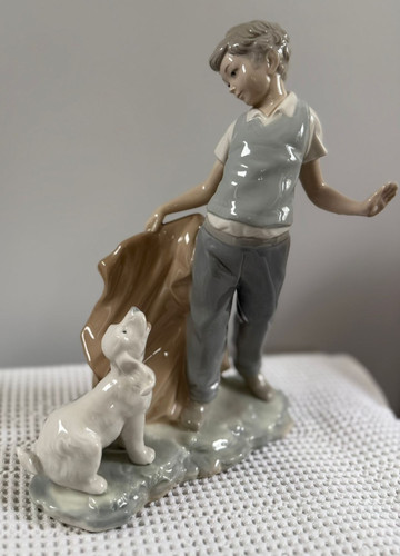 Vintage nao lladro figure - nao,