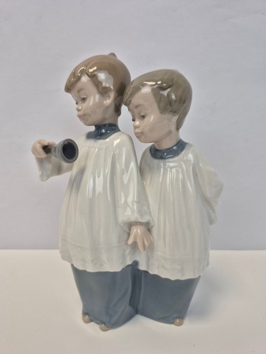 Nao lladro figurine choir - lladro, boys