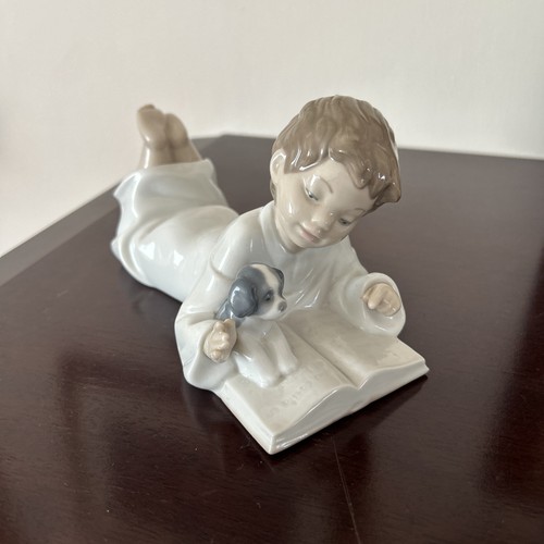 Nao lladro figurine child - by,