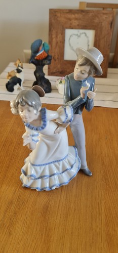 Lladro nao flamenco - flamenco, and