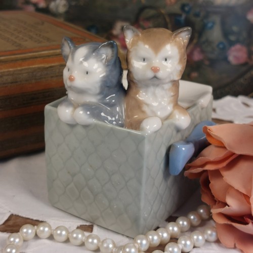 Lladro nao 1080 purr fect - lladro, "purr-fect