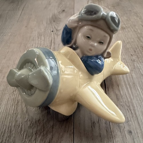 Nao lladro and - lladro, up