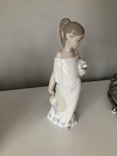Nao lladro girl with puppy - lladro,