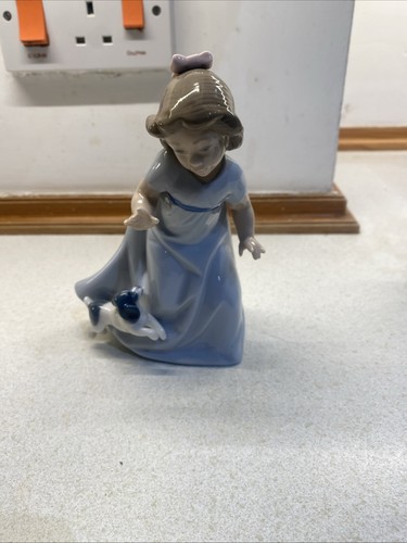 Lladro type figurine maker - figurine, nao